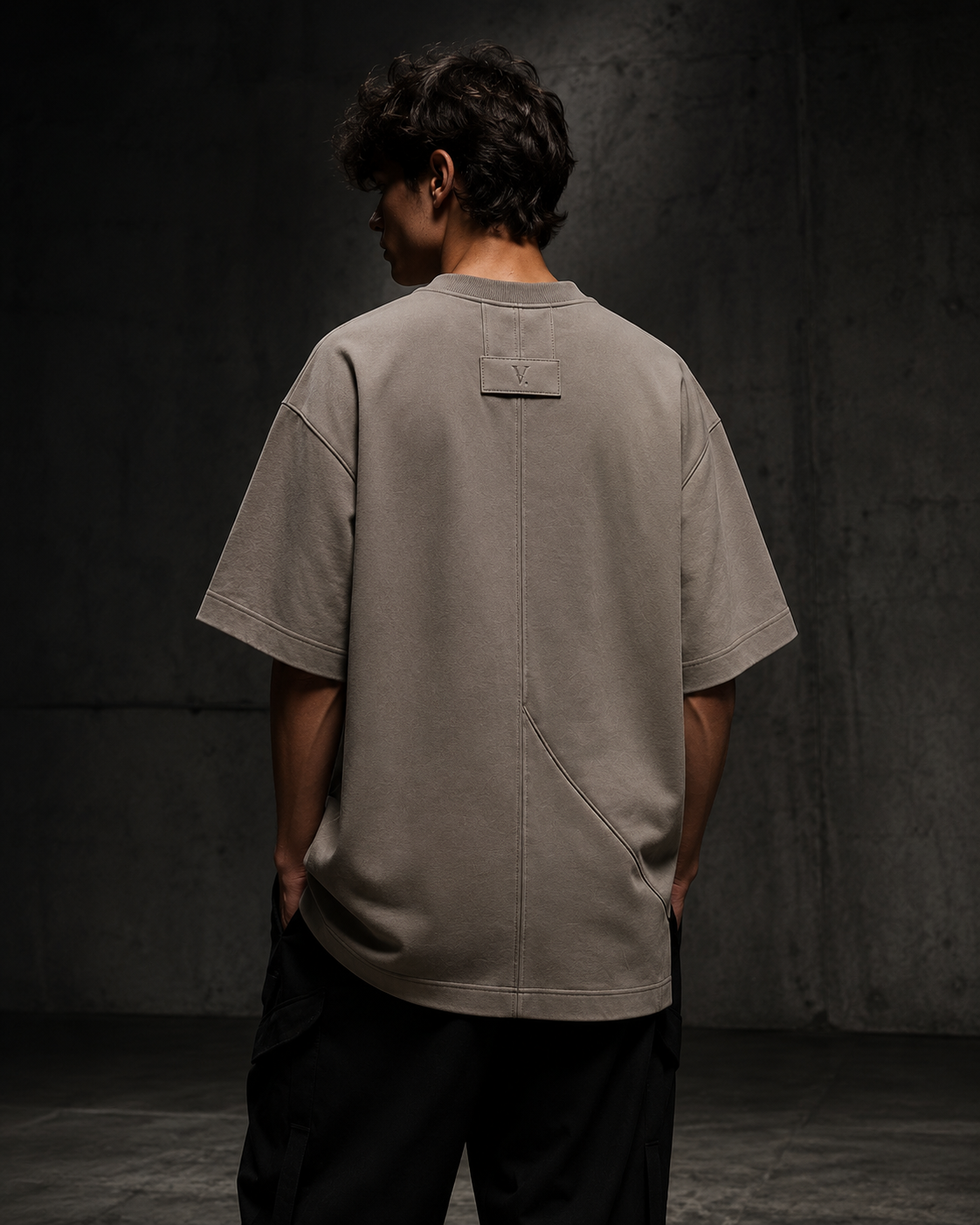 VELTORA Silence Construct Tee — Heavyweight Luxury Oversized T-Shirt Gray